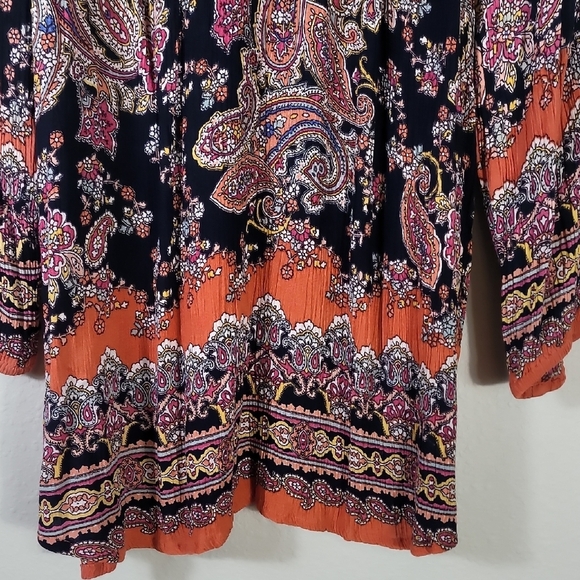 Bila Paisley Print Hippie Boho Tunic Top Shirt Size L Flowy Rayon Crinkle V Neck - Picture 3 of 13